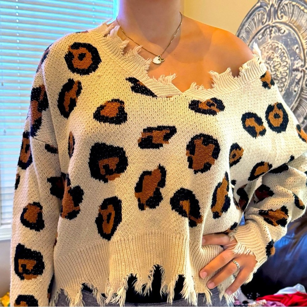 Miracle brand, size M/L, leopard sweater